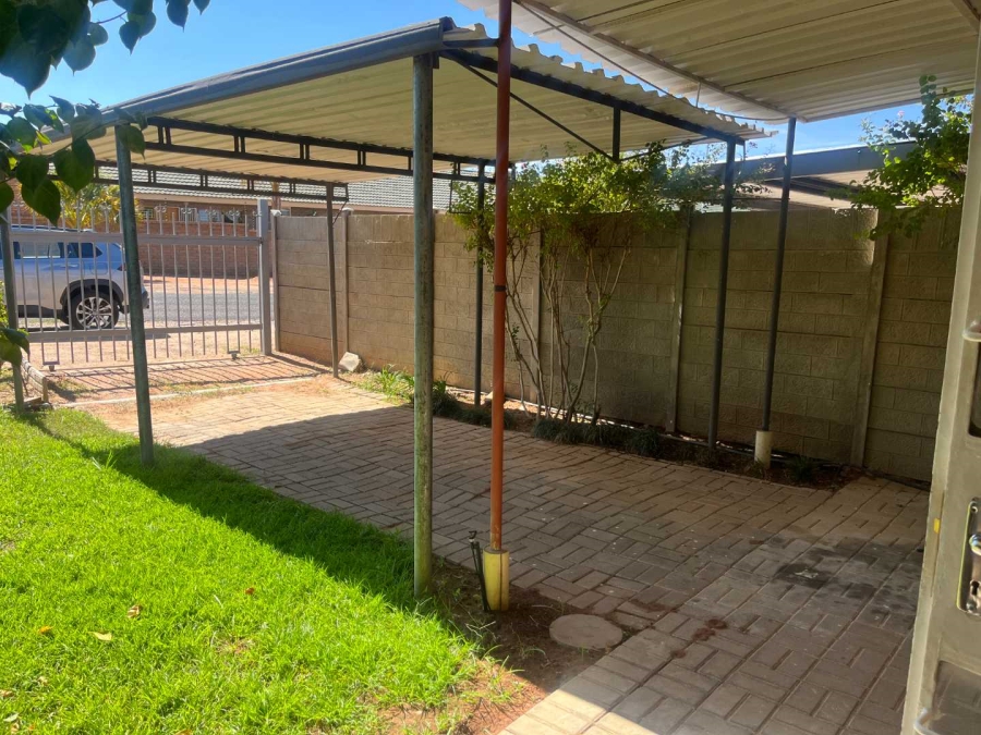 1 Bedroom Property for Sale in Keidebees Northern Cape